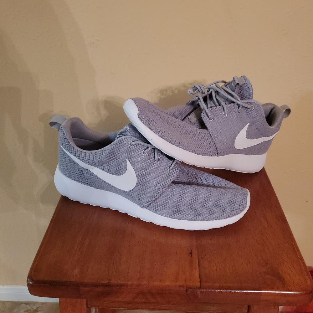 Nike Roshe One Grey